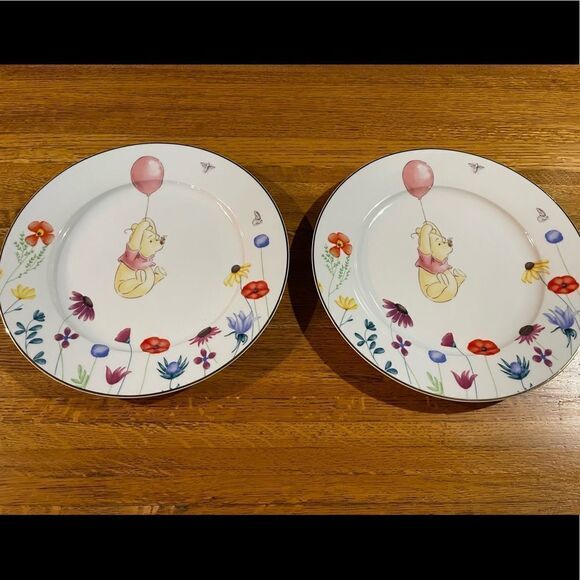 Disney Winnie the Pooh with Flowers Dinner Plates set of 2 NWT - Picture 2 of 6